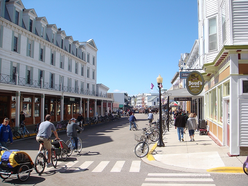 113 Memorial Day [2008 May 23].JPG - Scenes from Mackinac Island.